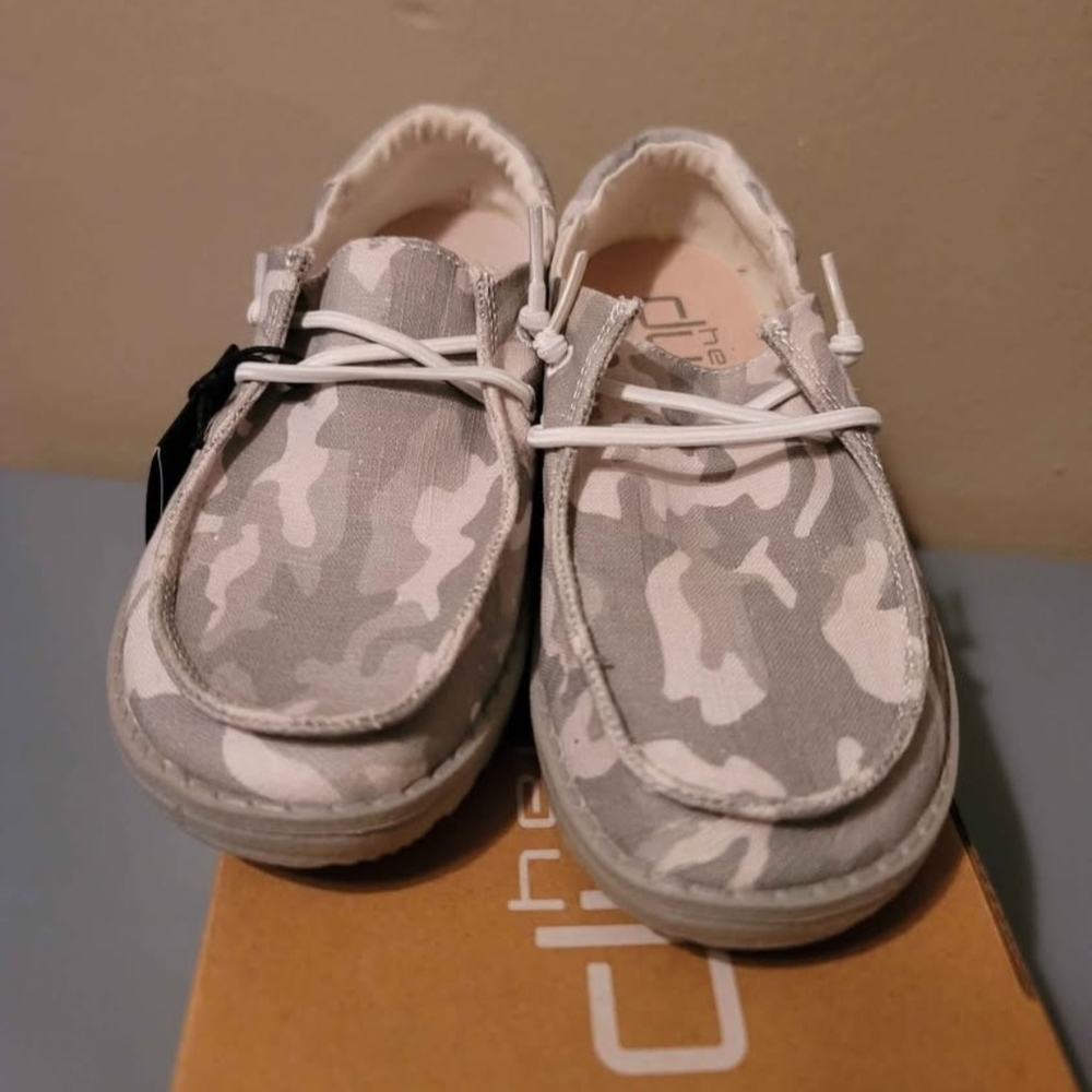Kids Gray Camo Shoes